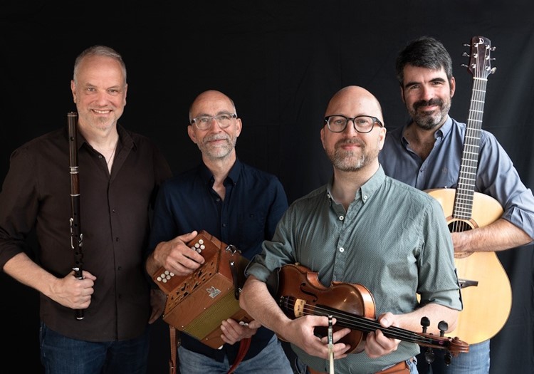 Folk um Fünf: An Tor